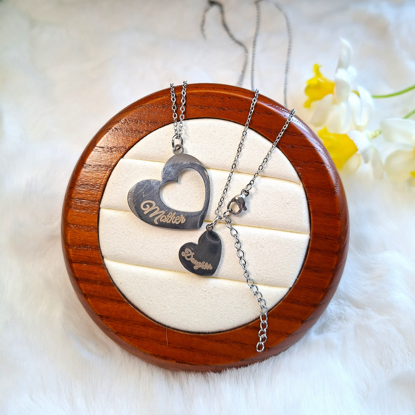 Minimalist Stainless Steel Necklace Set for Mother and Daughter – The Perfect Fashion Jewelry for Gift