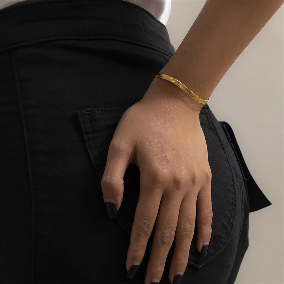 Leixure Supplies Leixure Supplies Stainless Steel Snake Chain Bracelet Gold 2-5mm- Gifts for Men Women