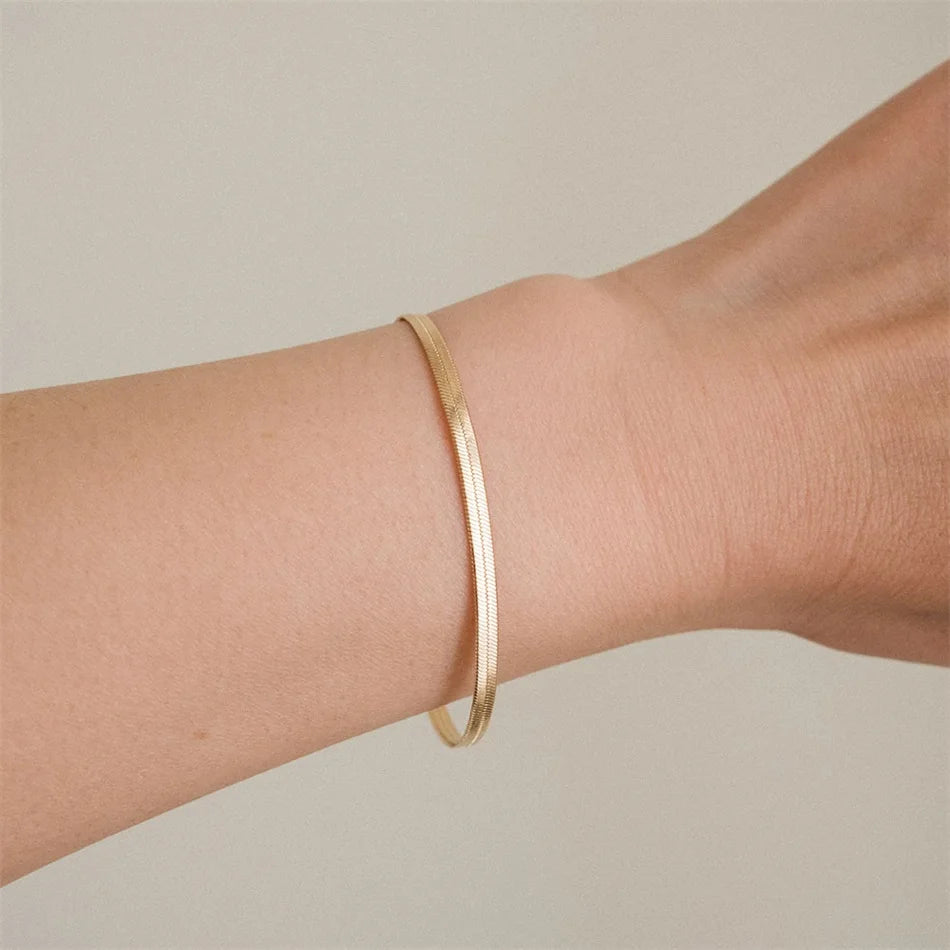 Leixure Supplies Leixure Supplies Stainless Steel Snake Chain Bracelet Gold 2-5mm- Gifts for Men Women