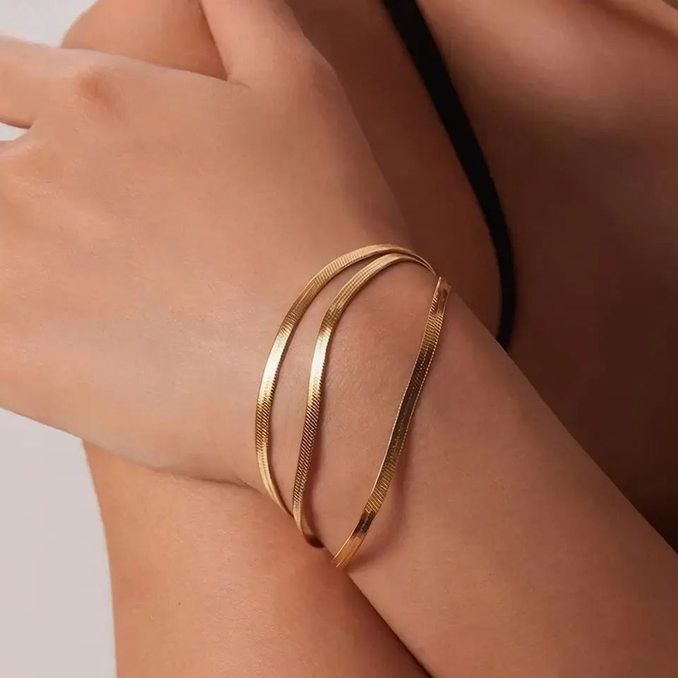 Leixure Supplies Leixure Supplies Stainless Steel Snake Chain Bracelet Gold 2-5mm- Gifts for Men Women