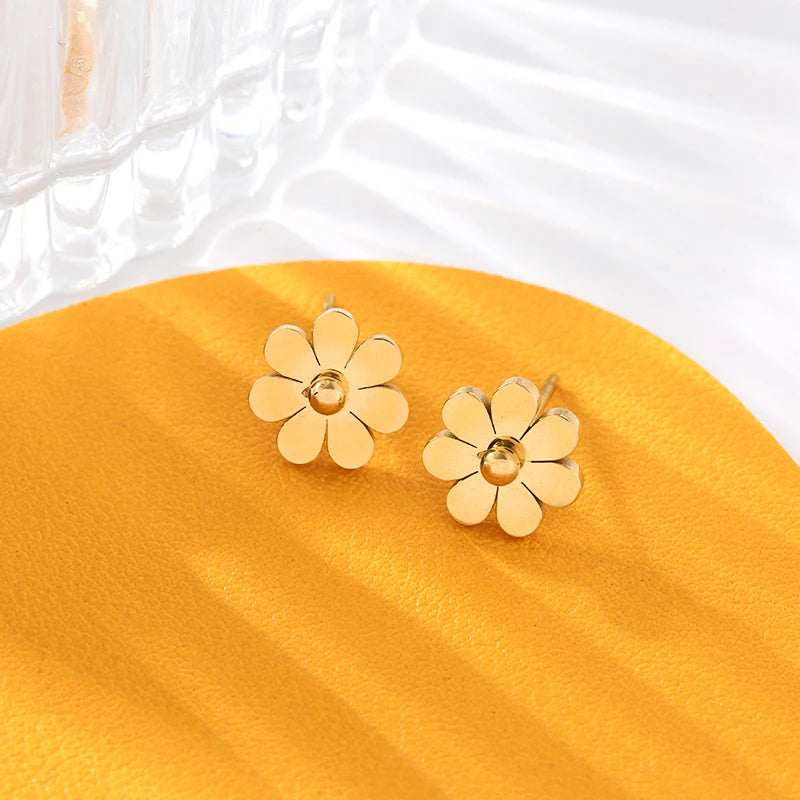 316L Stainless Steel Daisy Flowers Necklace Earrings Bracelets For Women Fashion Waterproof Jewelry 4-Set Lady Gift