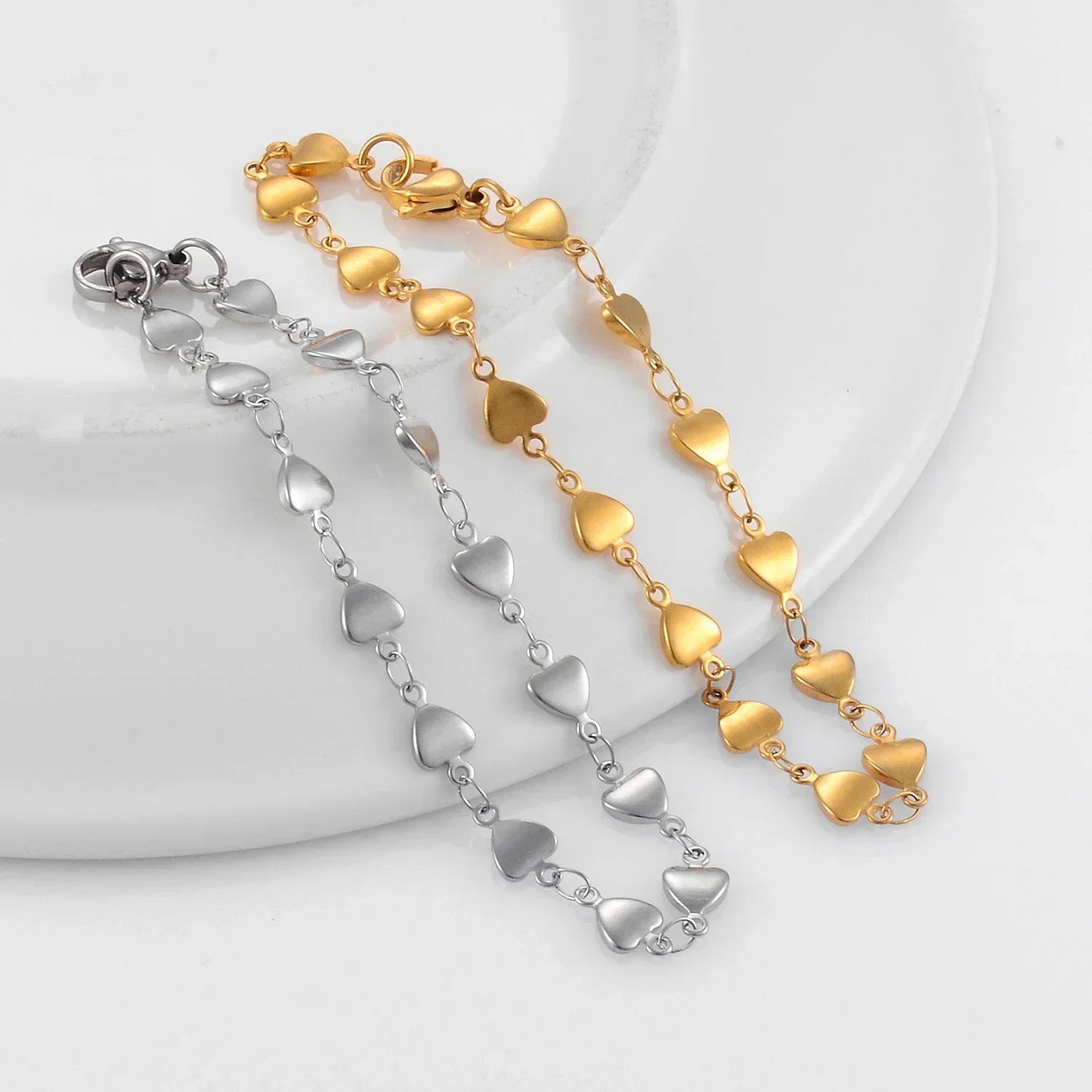 Leixure Supplies Stainless Steel Dainty Heart Chain Bracelet 18K Gold Plated - Choker Jewelry for Women Girl