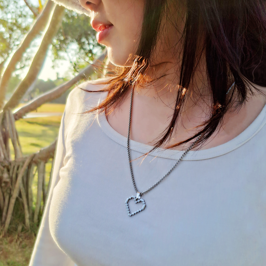 Minimalist Everyday Wear Stainless Steel Heart Shape Necklace – The Perfect Fashion Jewelry for Women