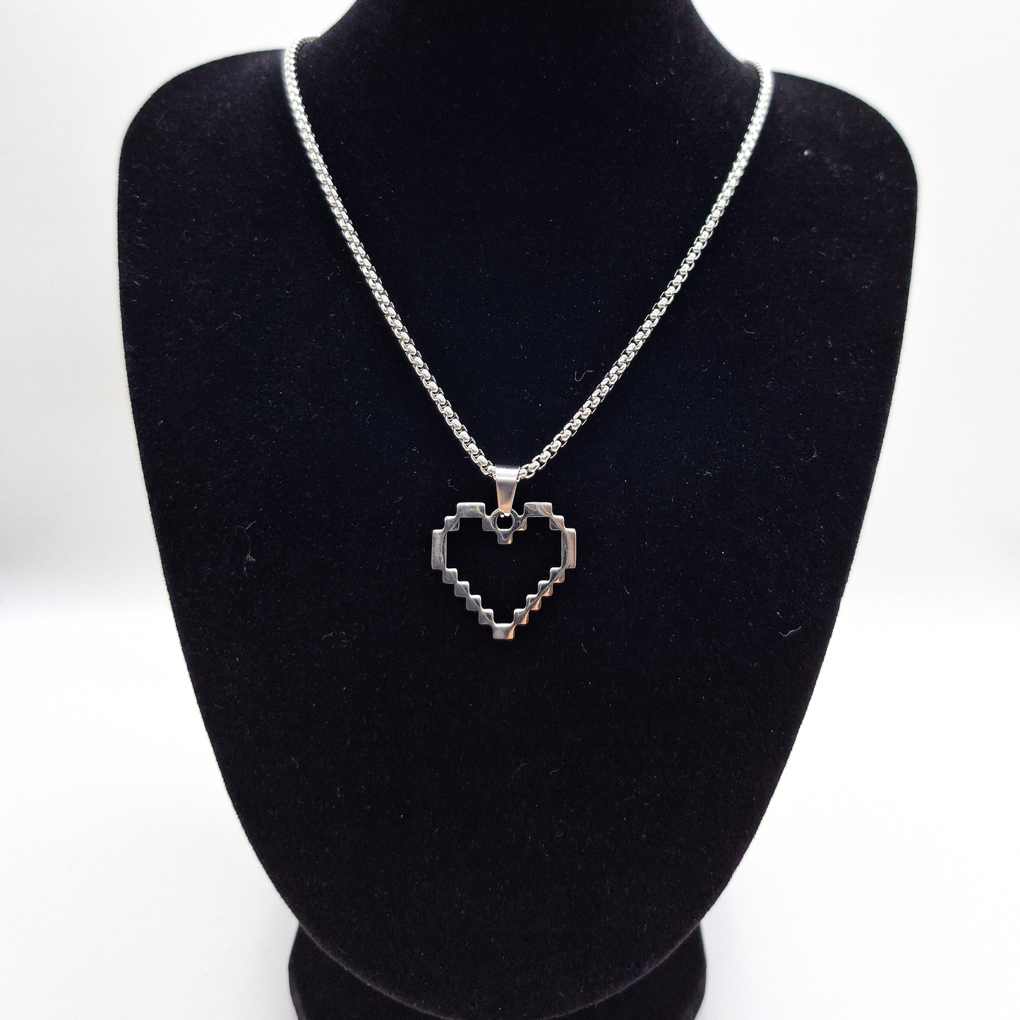 Minimalist Everyday Wear Stainless Steel Heart Shape Necklace – The Perfect Fashion Jewelry for Women