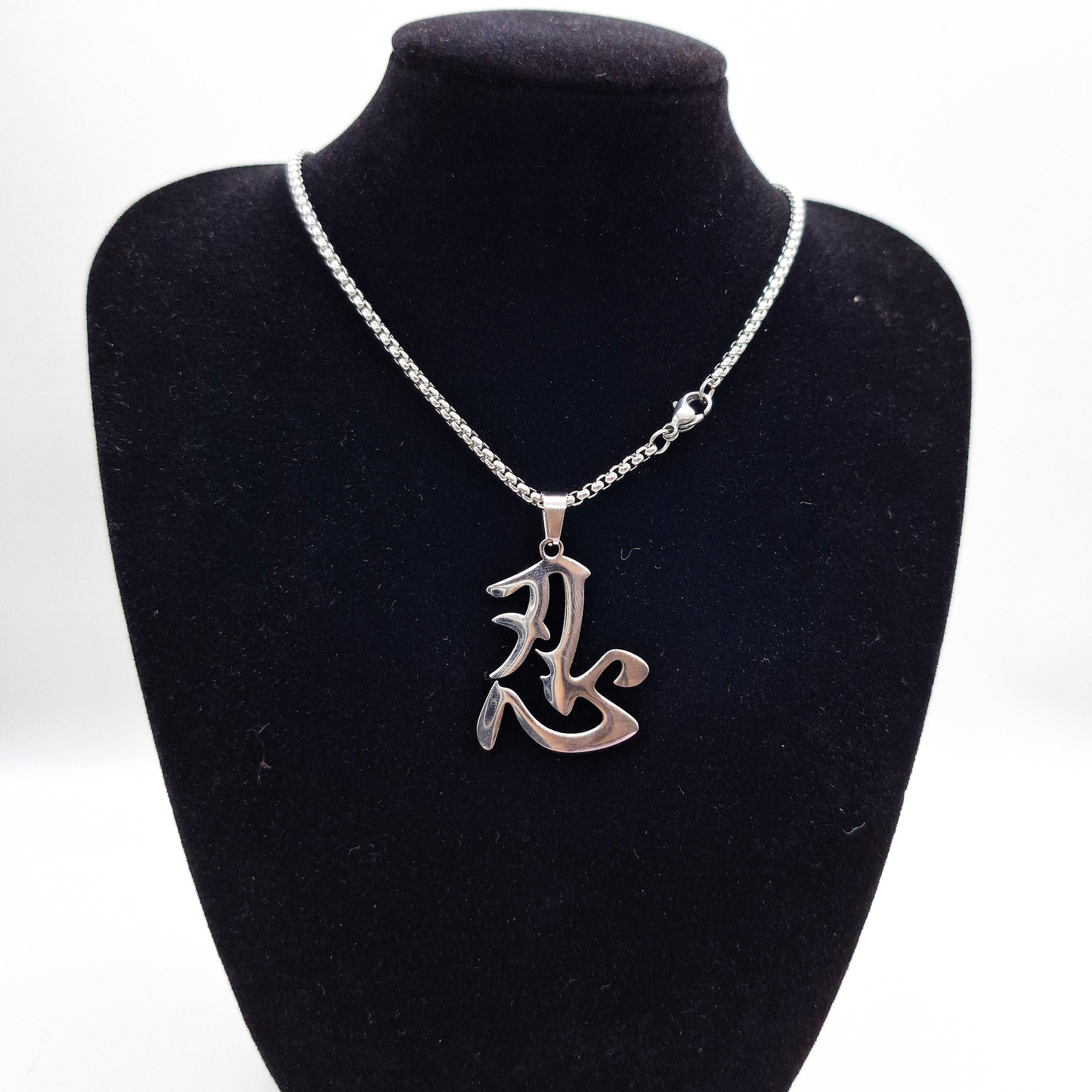 Minimalist Everyday Wear Character Stainless Steel Necklace – The Perfect Fashion Jewelry for Women and Men