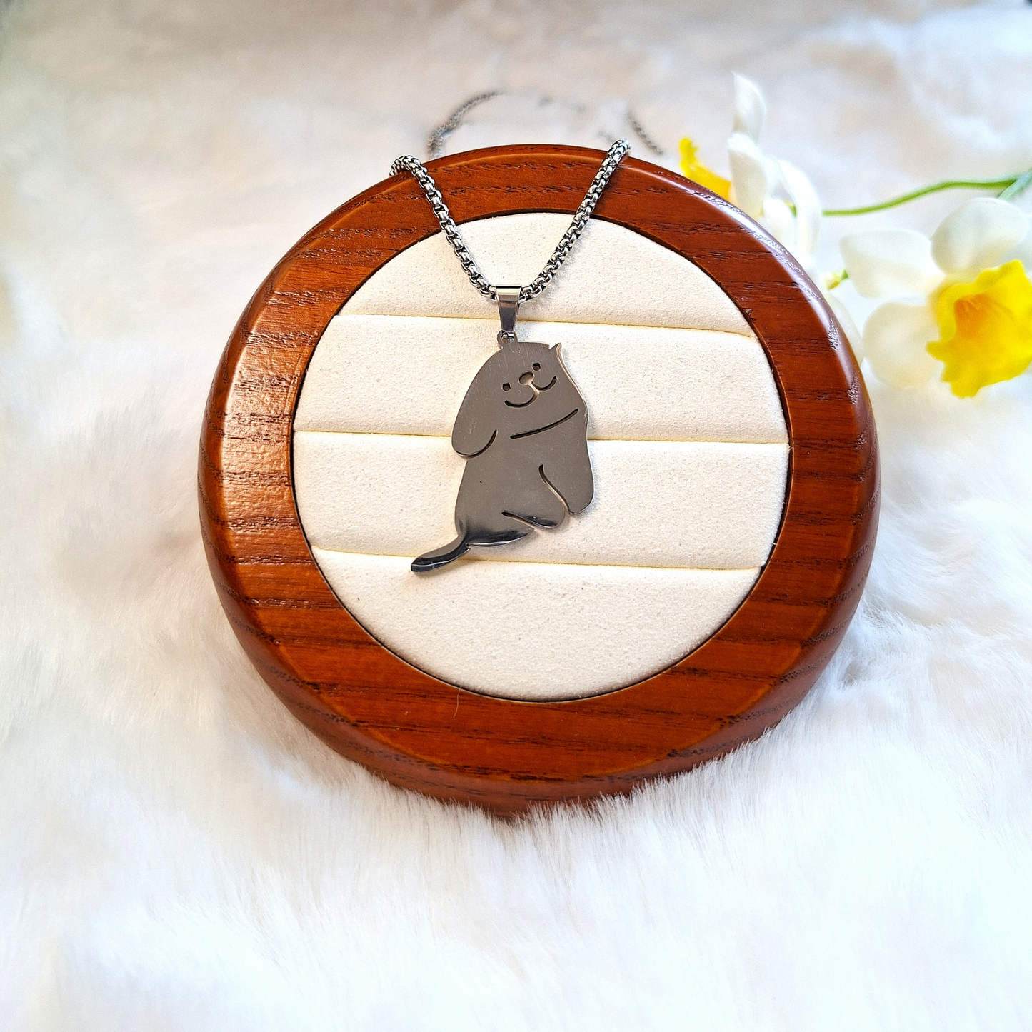 Minimalist Everyday Wear Stainless Steel Annimal Shape Necklace – The Perfect Fashion Jewelry for Women