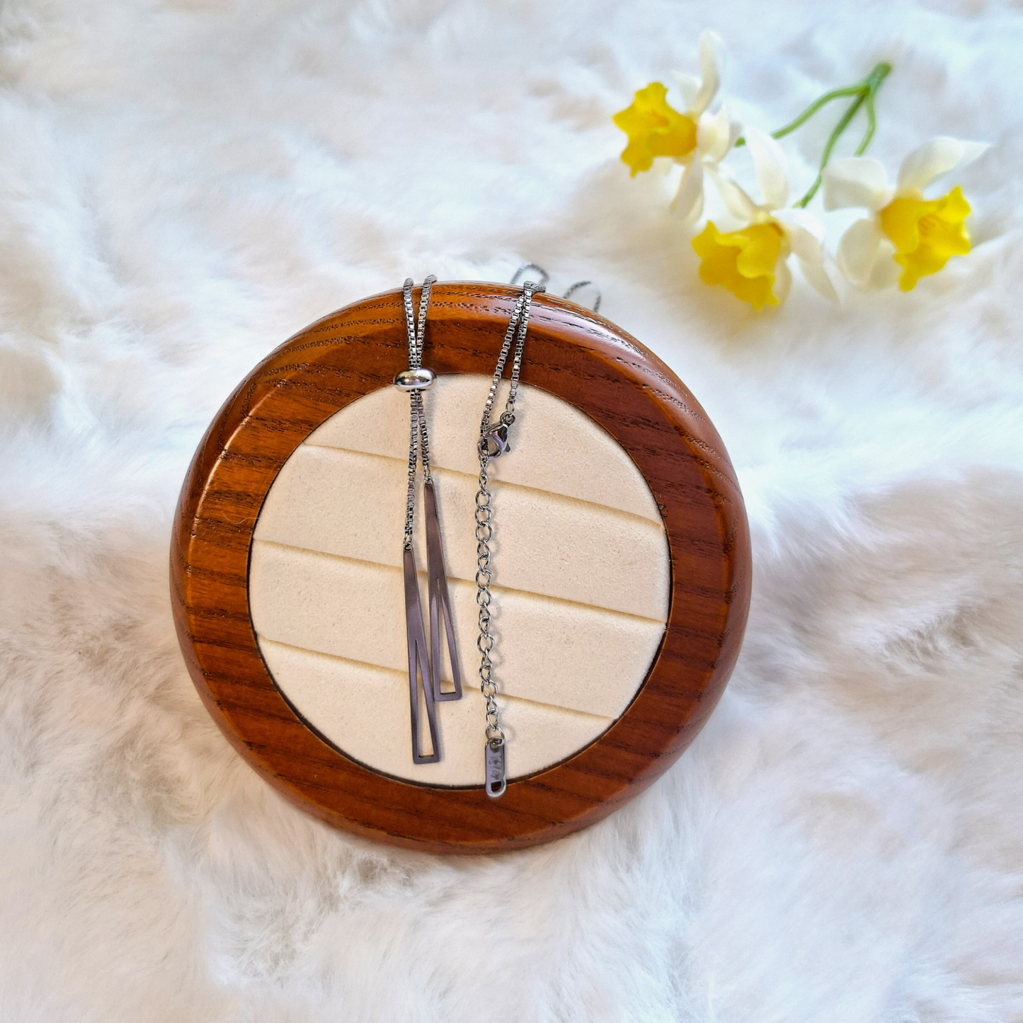 Minimalist Fashion Jewelry Stainless Steel adjustable Necklace – The Perfect Layer for Fall & Winter