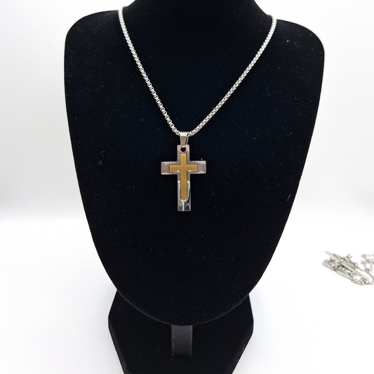 Minimalist Everyday Wear Stainless Steel Cross Shape Necklace – The Perfect Fashion Jewelry for Women and Men