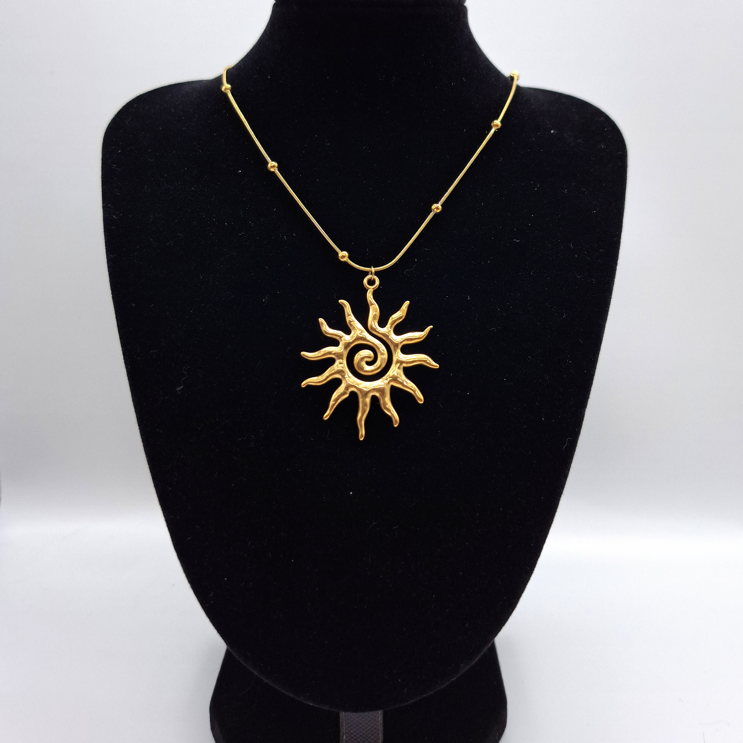 Minimalist Everyday Wear Gold plated Stainless Steel Necklace – The Perfect Fashion Jewelry for Women