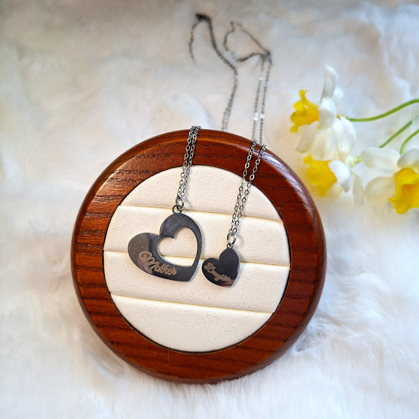 Minimalist Stainless Steel Necklace Set for Mother and Daughter – The Perfect Fashion Jewelry for Gift