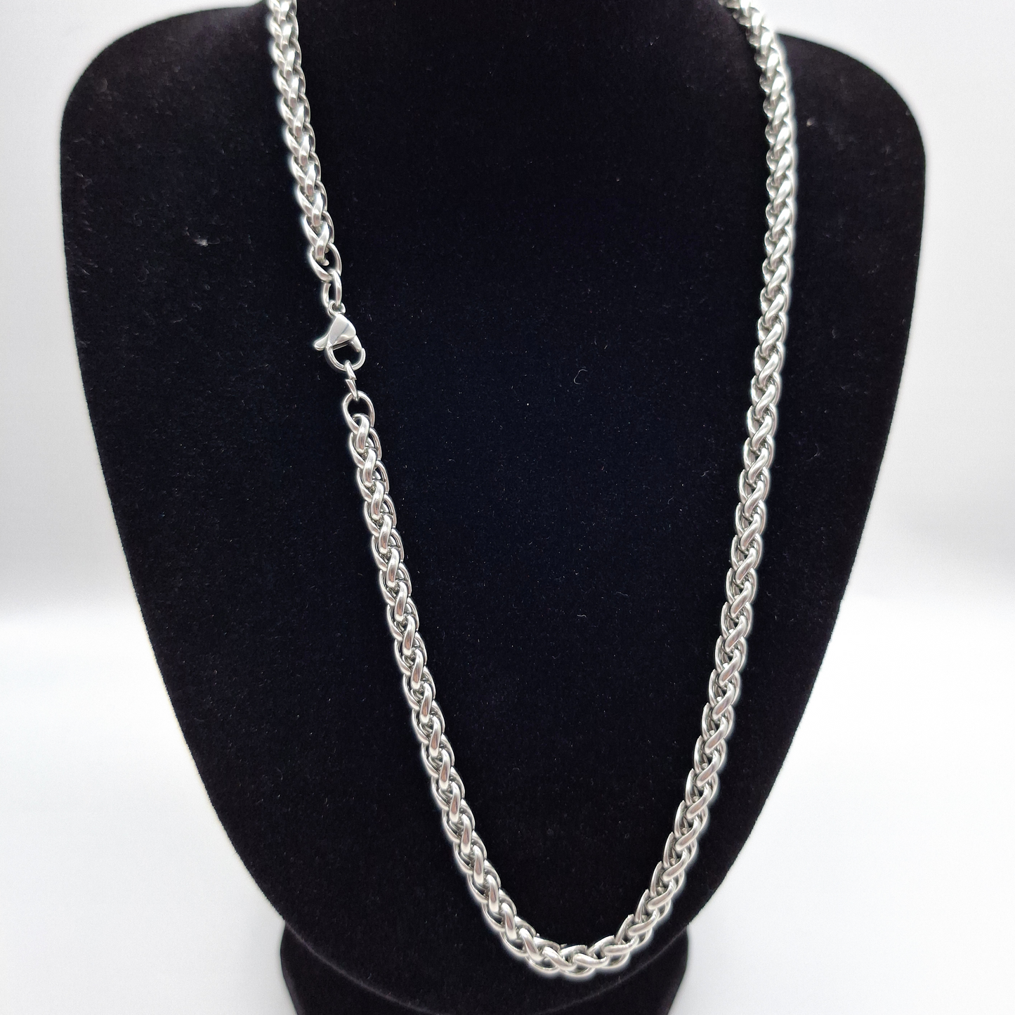 Hip-Hop Prsonality Collar Choker  Stainless Steel Chain – The Perfect Necklace for Men and Women