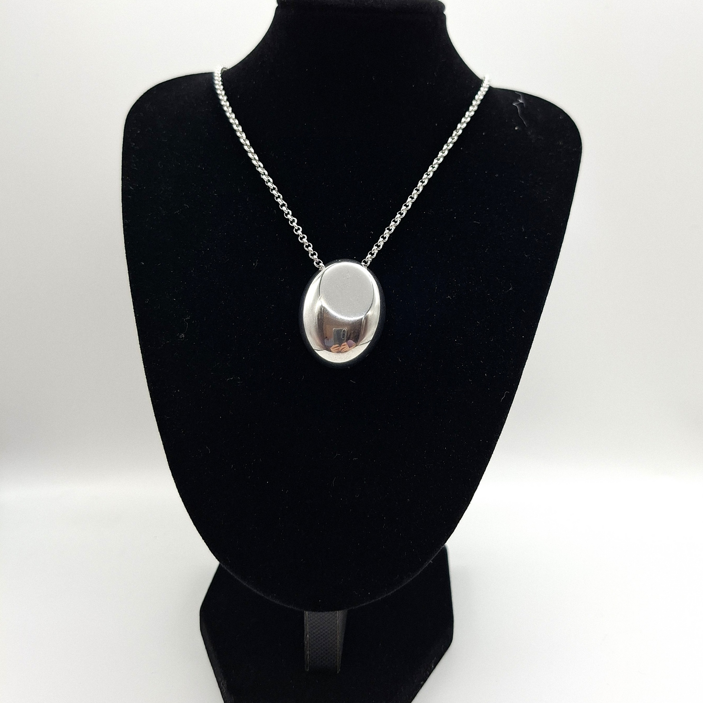 Minimalist Stainless Steel Necklace – The Perfect Layer for Fall & Winter