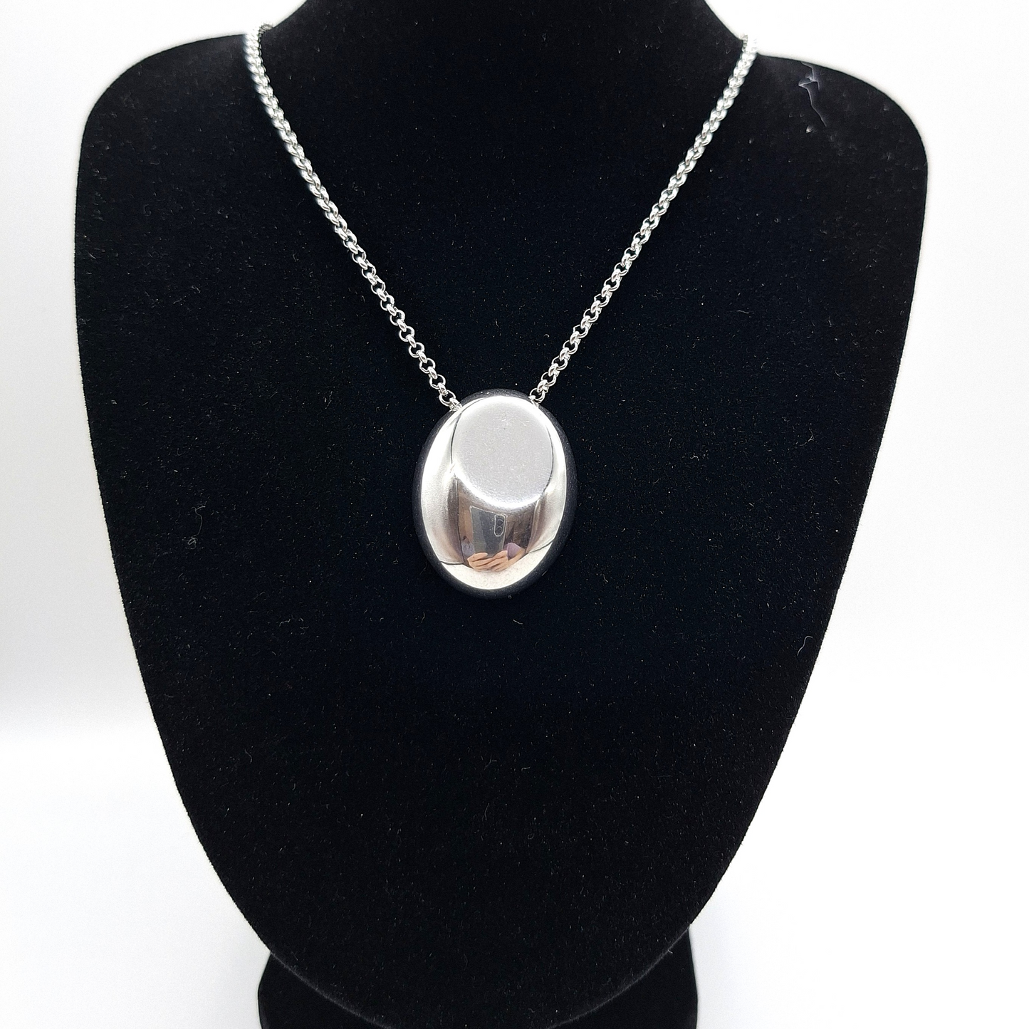 Minimalist Stainless Steel Necklace – The Perfect Layer for Fall & Winter